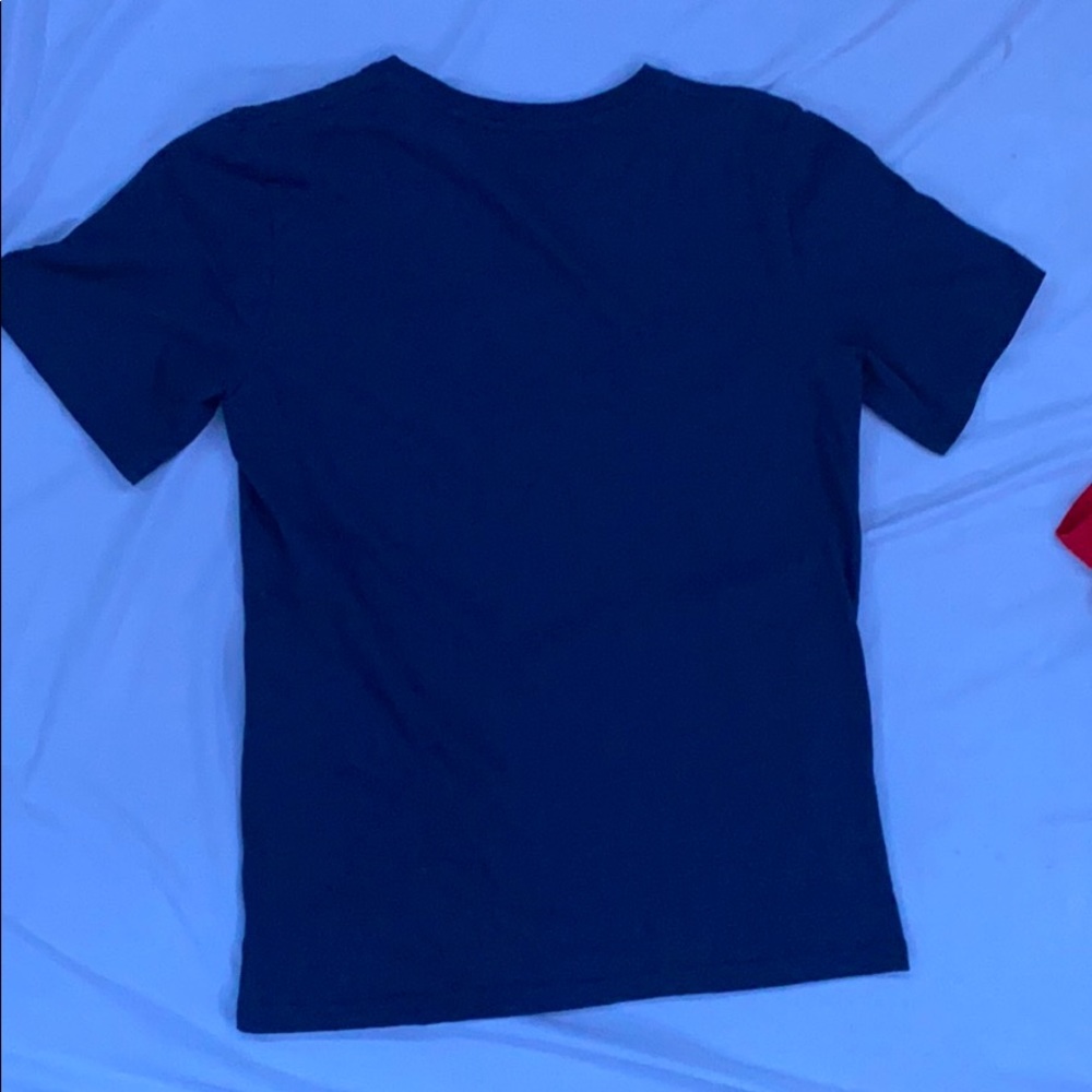 T-Shirt - Picture 2 of 2